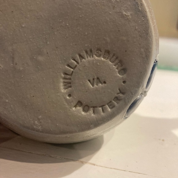 Williamsburg Virginia Small Pottery Pitcher - Picture 5 of 8